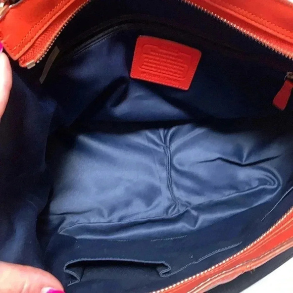 COACH Bag/Purse. Some signs of wear but an over all great piece. - Picture 4 of 6